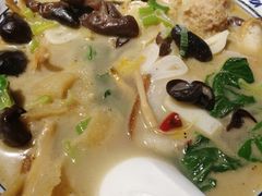 -蓝田九大碗民俗食府(蓝田店)