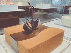 靠窗位-BLACKSWAN黑天鹅(环球店)