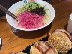 -老天桥酱肉烧饼夹肘子(天桥店)