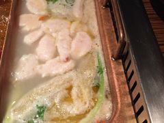 -老牌坊云南鱼豆花火锅(嵩山店)