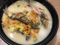 黄沙古粉-胖子鱼粉(采霞街店)