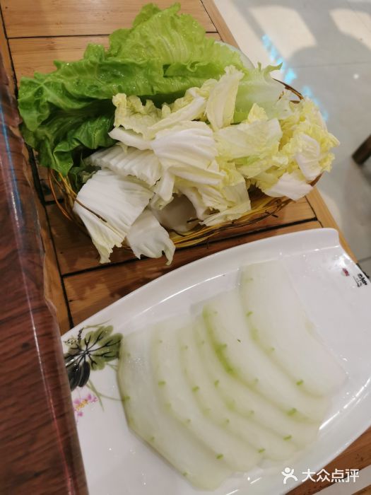周嵘铜火锅图片