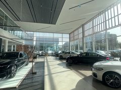 -北京宝诚宝马4S店