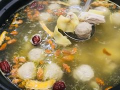 -濠轩阁特色生蚝火锅(水湾路店)