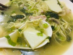 -二扁私房面馆(崂山路店)