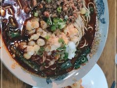 -丁丁猫重庆小面(徐州路店)