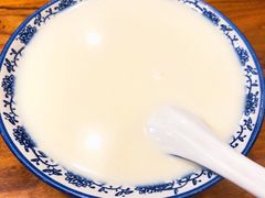 豆浆-清真高老大牛排胡辣汤(嵩山路总店)