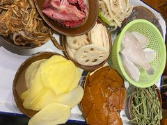 -周幺妹重庆老火锅(银泰城总店)