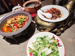 -老湖南民间菜·牛肉十八炒(花都店)