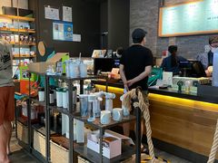 -星巴克臻选(周浦万达店)