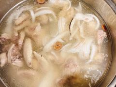 椰子鸡-三个椰子·现砍椰子鸡(金源CBD店)