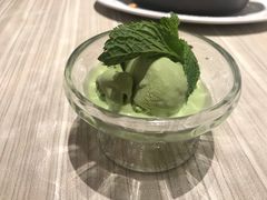 -必胜客(航洋国际店)