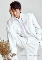 点击看大图 -巴黎春天·菀纱仙庭婚纱美学