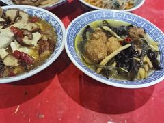 -蓝田九大碗民俗食府(蓝田店)