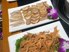 -阿鹏故事野生菌火锅(双廊古镇店)