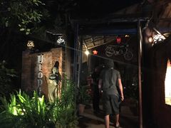 -乌托邦酒吧和餐厅