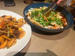 -耶里夏丽·新疆菜·28年喀什老馆(田林东路店)