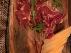 -斯普汇生蚝牛排馆(中骏世界城店)