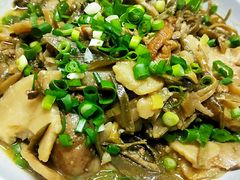 -闯关东东北农家菜(崂山石老人店)