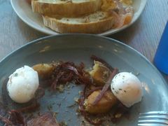 -ROAST coffee & eatery