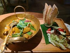 -来龙里 精致 东南亚餐室(万象城店)