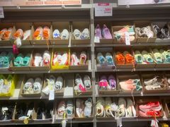 -唯品会(北京国瑞城店)