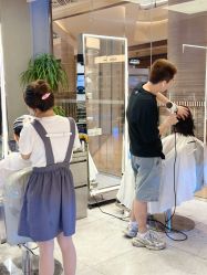 -PE SALON