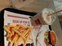-The Habit Burger Grill 哈比特汉堡(复兴soho店)