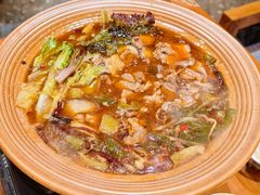 -老滇山寨•云南特色菜•地方菜•民族风情歌舞表演(金碧店)