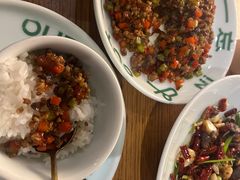 -一坐一忘云南菜(嘉里中心店)