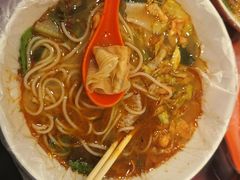 -二钢串叔麻辣烫(华龙大厦店)