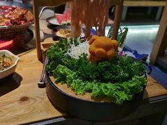 -湊湊火锅·茶憩(杭州湖滨银泰in77店)