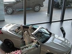 -杭州中升之星奔驰4S店(滨江店)