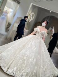 -艾米丽婚纱礼服