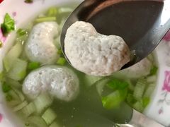-六合夜市