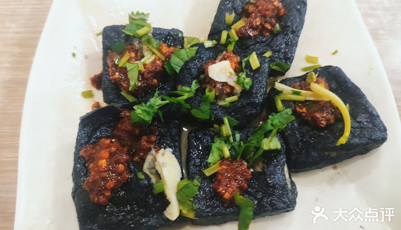 「牛十五牛肉米粉(津桥路店)」一家小店