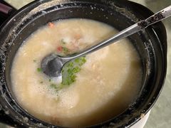 -三亚火车头万人海鲜广场