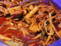 -徐记小怪兽肉蟹煲店(哈西万达金街店)