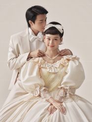 -雪中彩影婚纱摄影·微光艺术中心