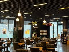 -汽车博物馆主题餐厅