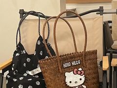 -义乌小商品批发市场(中国小商品城·篁园服装市场店)