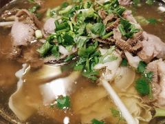 -谢老五跷脚牛肉·非遗传承店