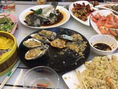 -覃记海鲜美食餐厅