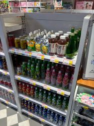 -嗨本可潮玩仓(大兴大悦春风里店)