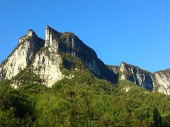 -鹿院坪生态旅游景区