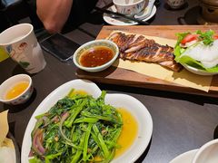 -大头虾越式风味餐厅(光明广场店)