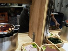 -独食火锅·半米屋台(直营总店)