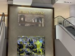 -文艺复兴百货(米兰大教堂广场店)