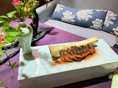 青瓷花瓶藏烧牛肋骨-于塗·文化餐厅(棕榈店)