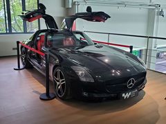 -爱车行 奥迪 奔驰 宝马 保时捷 路虎 专业 维修保养 原厂 奥迪改装升级 中心(静安店)